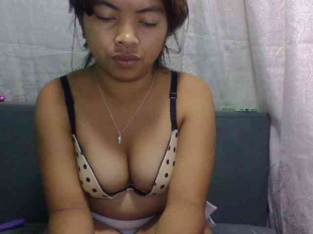 Naomi06 webcam