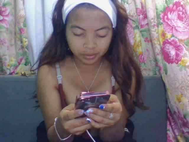 Naomi06 webcam