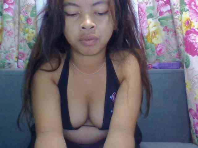 Naomi06 webcam