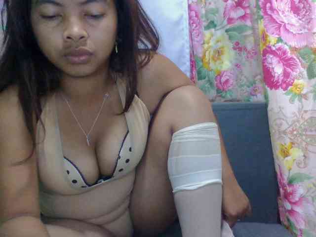 Naomi06 webcam