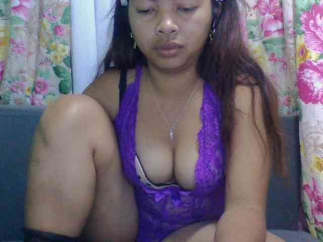 Naomi06 webcam