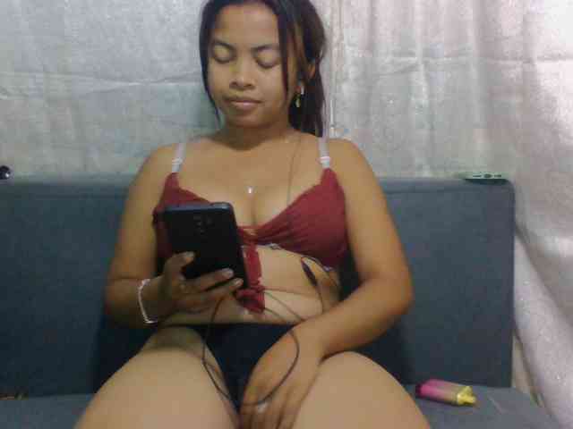 Naomi06 webcam