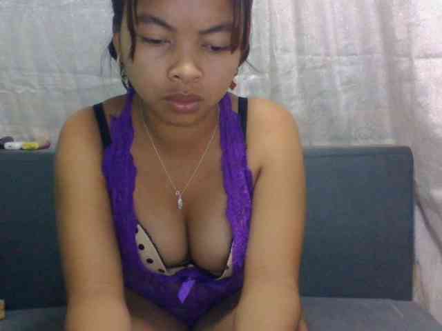 Naomi06 webcam
