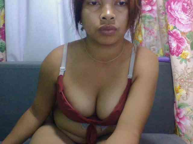 Naomi06 webcam