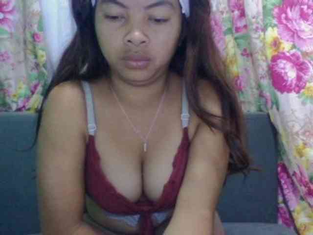 Naomi06 webcam