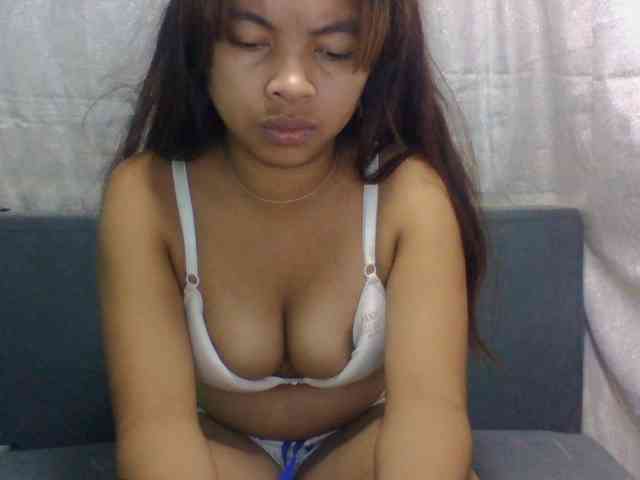 Naomi06 webcam