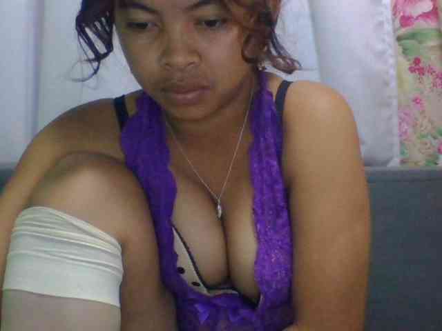Naomi06 webcam