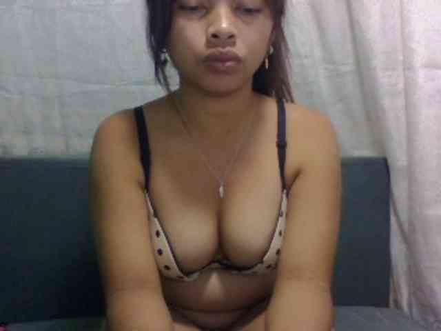 Naomi06 webcam