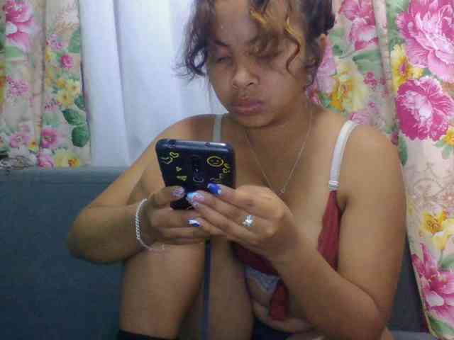 Naomi06 webcam