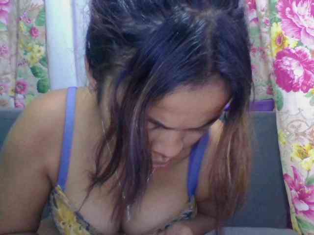 Naomi06 webcam