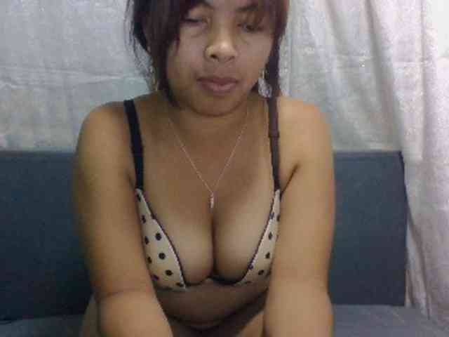 Naomi06 webcam