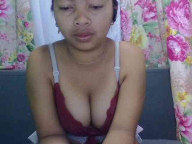 Naomi06 webcam