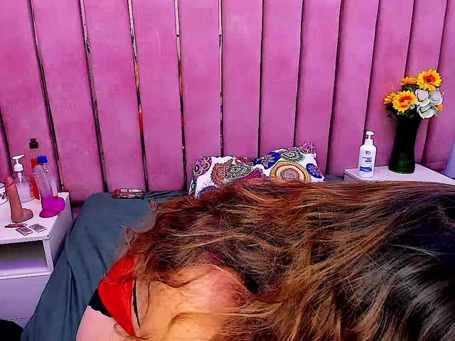 DulceeCherry's BongaCams show and profile