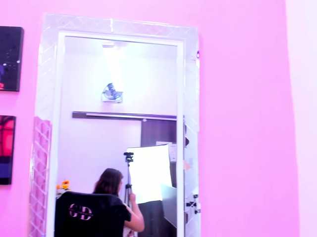le modèle DulceeCherry est en webcam porno dans un show sur le site bongacams, il possède les tags suivants: White/Caucasian,Brunette,Shaved