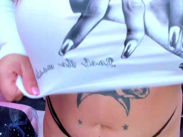 DulceeCherry webcam