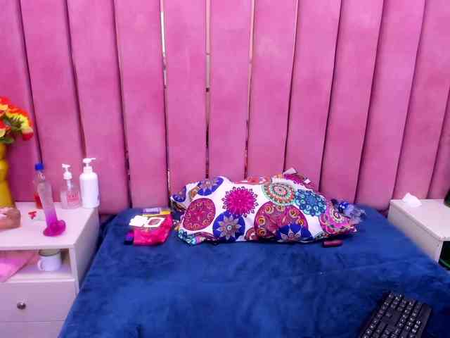 DulceeCherry webcam