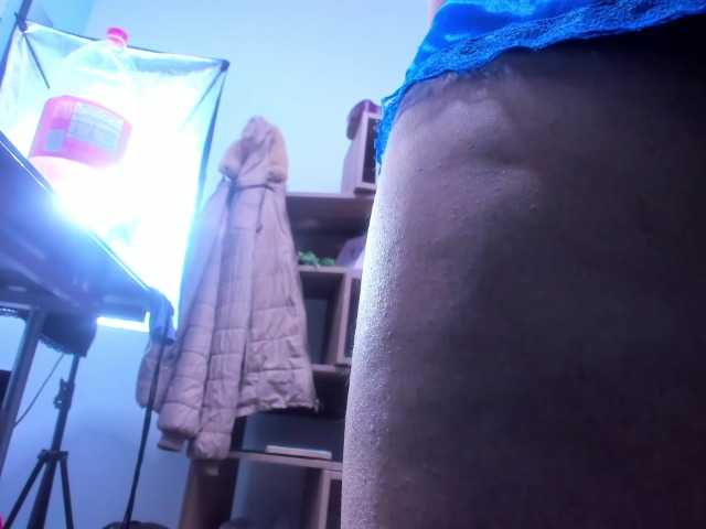 LeilaSmith live cam preview