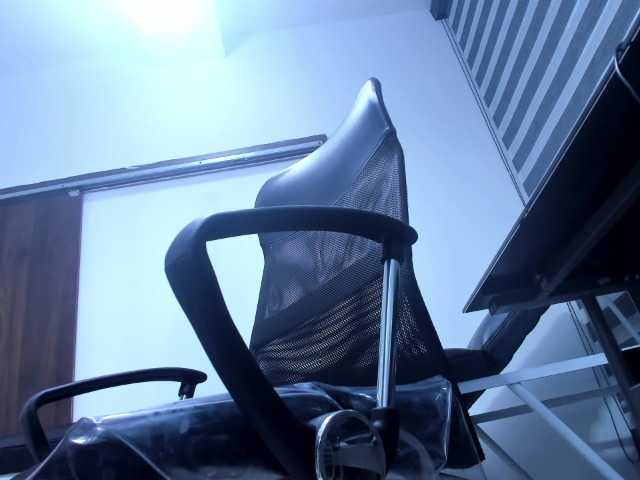 LeilaSmith live cam on BongaCams