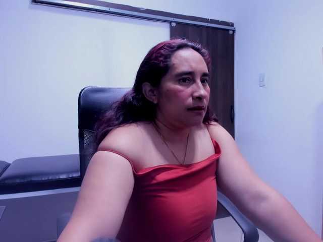 LeilaSmith live cam on BongaCams