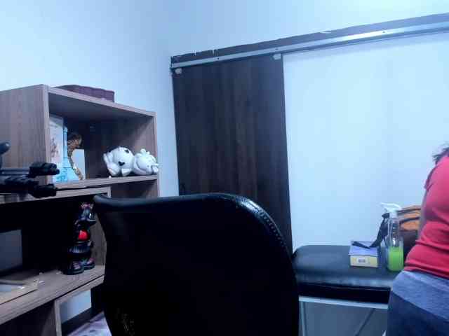 LeilaSmith webcam