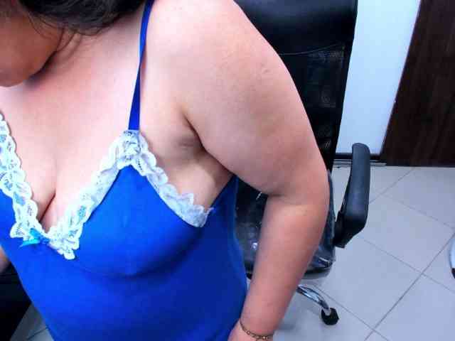 LeilaSmith webcam