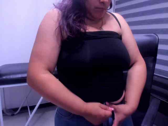 LeilaSmith webcam
