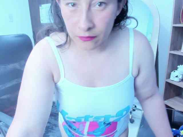 LeilaSmith webcam