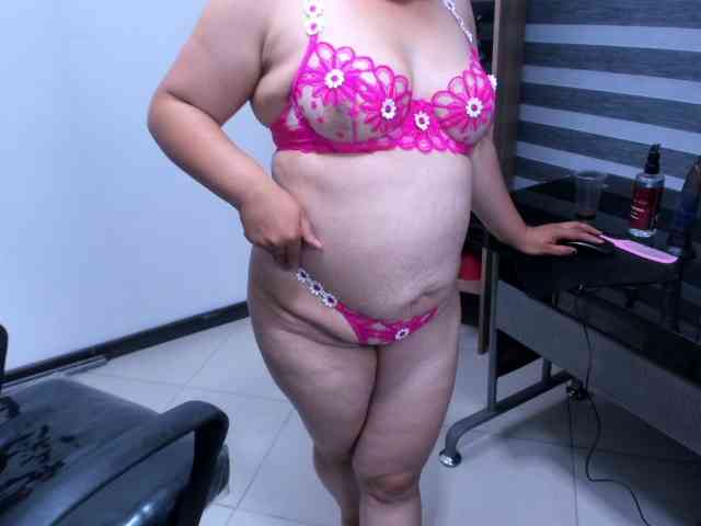LeilaSmith webcam