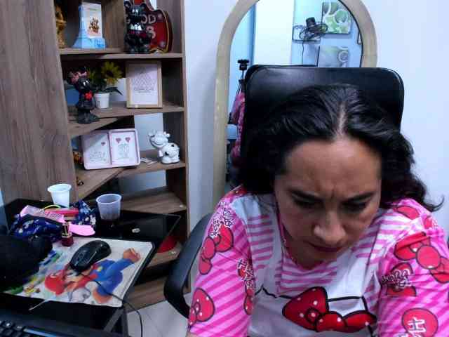 LeilaSmith LeilaSmith