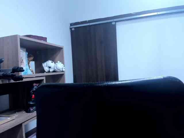 LeilaSmith webcam