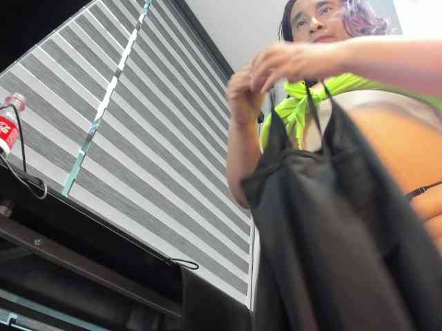 LeilaSmith webcam