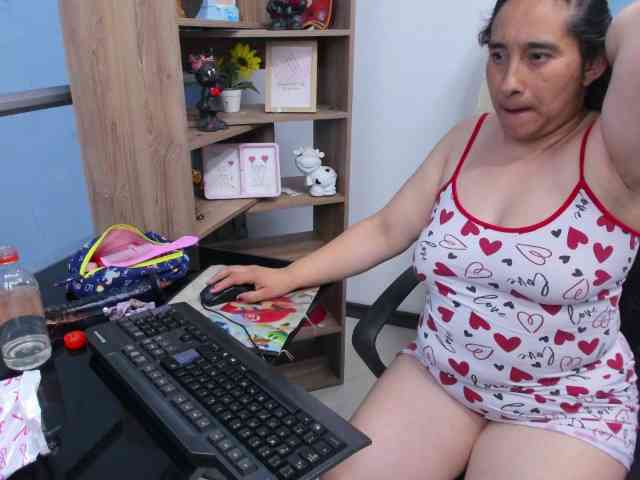 LeilaSmith LeilaSmith