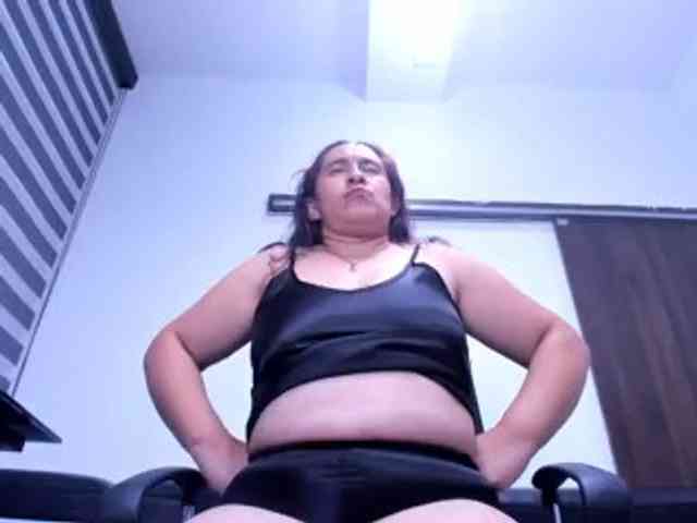 LeilaSmith webcam