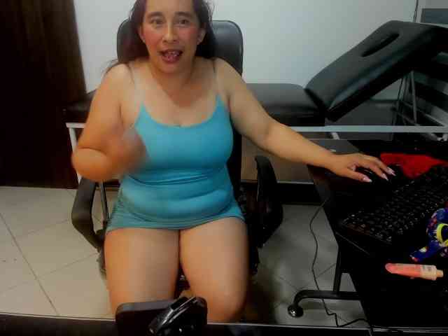 LeilaSmith webcam