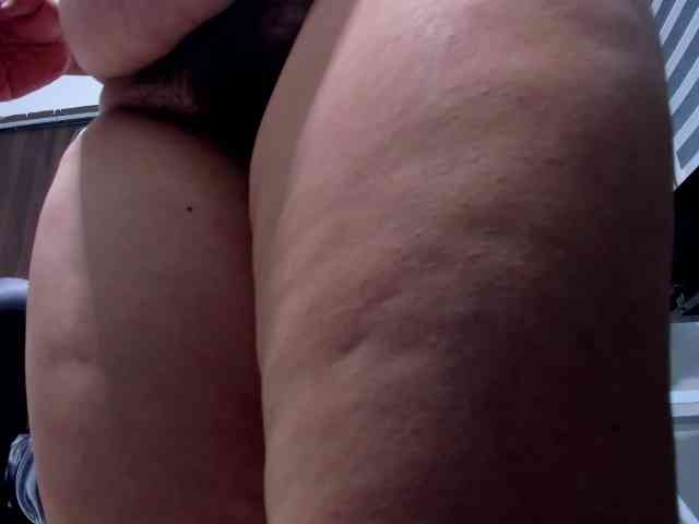 LeilaSmith webcam