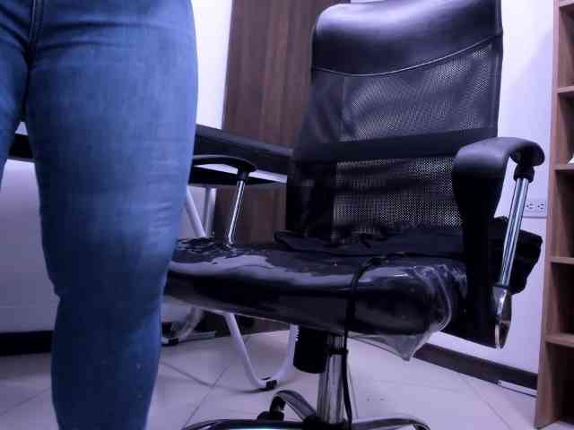 LeilaSmith webcam