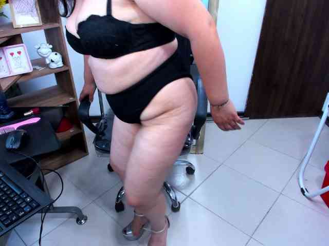LeilaSmith webcam