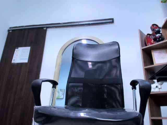 LeilaSmith webcam