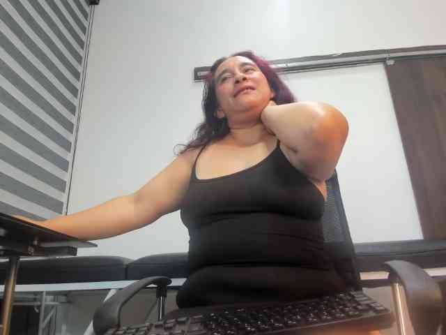 LeilaSmith webcam