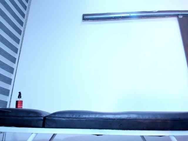 LeilaSmith webcam