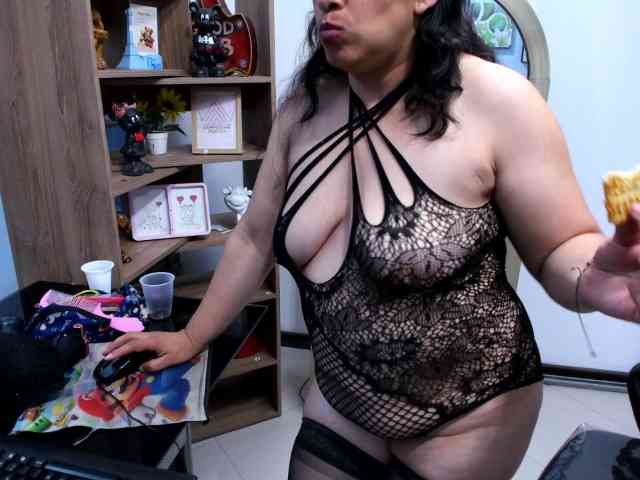 LeilaSmith webcam