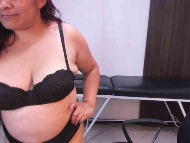 LeilaSmith webcam
