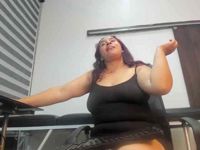 LeilaSmith webcam