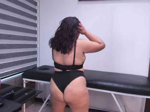 LeilaSmith webcam