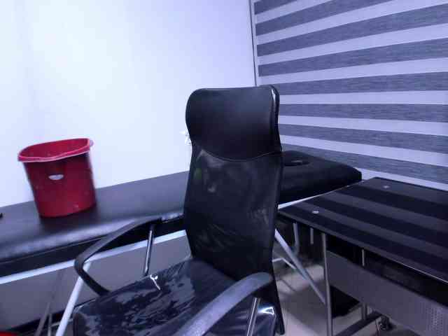 LeilaSmith webcam