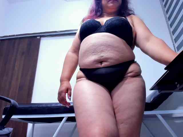 LeilaSmith webcam