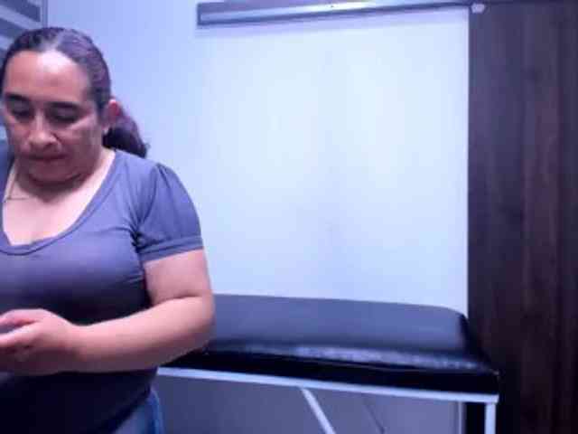 LeilaSmith webcam