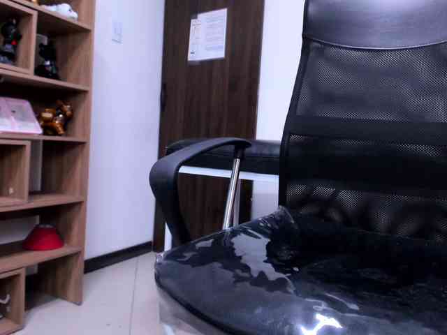LeilaSmith webcam