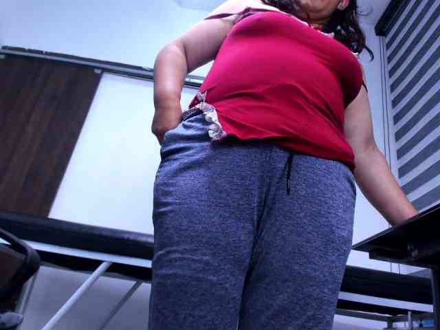 LeilaSmith webcam