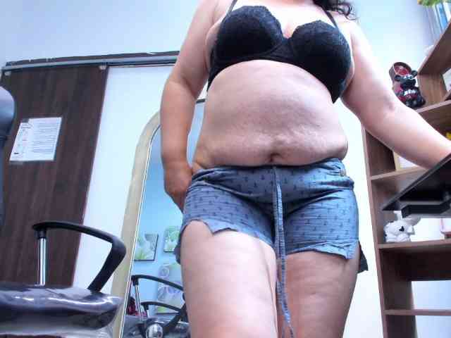 LeilaSmith webcam